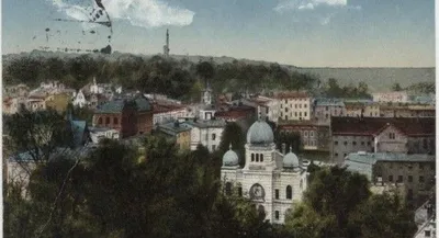 Zu sehen ist die Synagoge in Eberswalde auf einer Postkarte vor der Zerstörung.