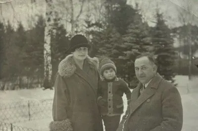 Zu sehen ist ein Schwarz-Weiß-Foto der Familie Lilienthal in Eberswalde.