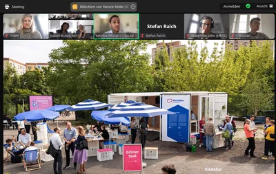 Zu sehen ist die Zoom-Oberfläche der Onlineveranstaltung mit 